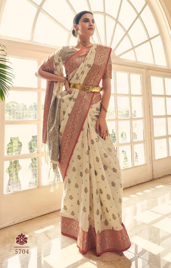 Zari Weave Silk Saree with Rich Pallu &amp; Tassels-RMNX-Ananta-White