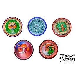 Sara Art Under Set of 5 Saras