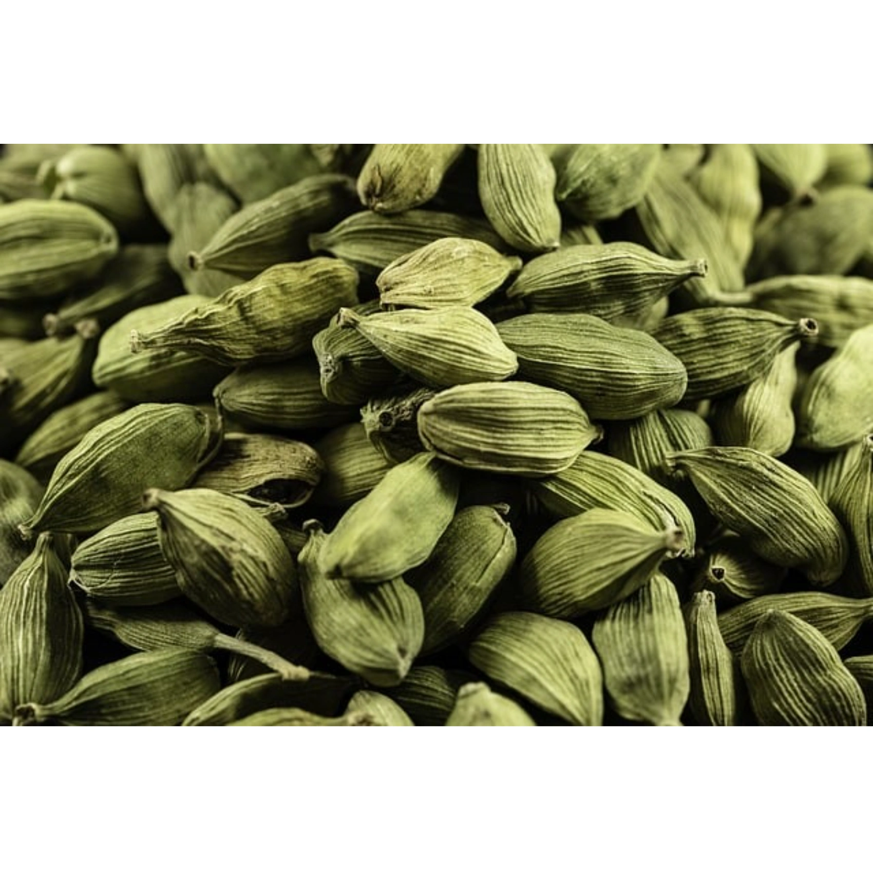 cardamom-12588164