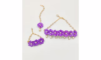 Lime By Manika Sandali  Flower Set Of Necklace, Bracelet & Maang Teeka - Lilac