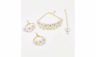 Lime By Manika Gulchandni Floral Set Of Necklace, 2 Bracelets & Maang Teeka - White