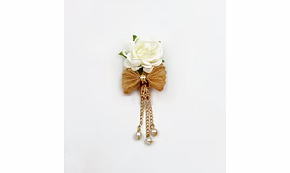 Lime By Manika Floral & Pearl Dangling Bow Clip- Gold, Off White