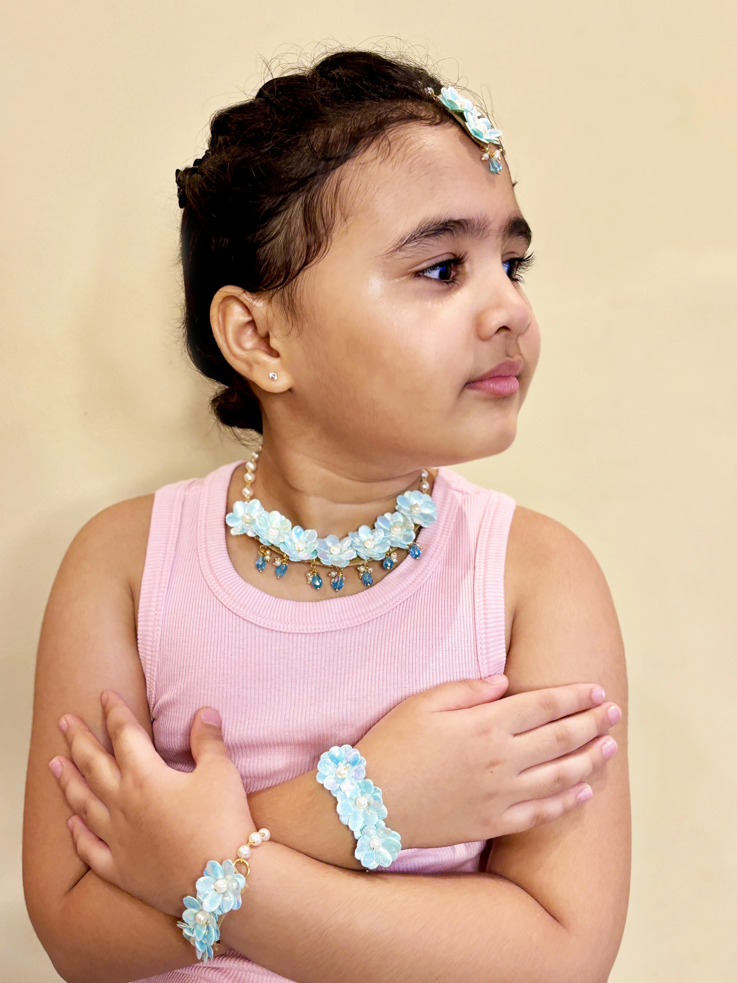 Lime By Manika Glam Floral Necklace, 2 Bracelets &amp; Maang Teeka Set- Aqua Blue-LM2186