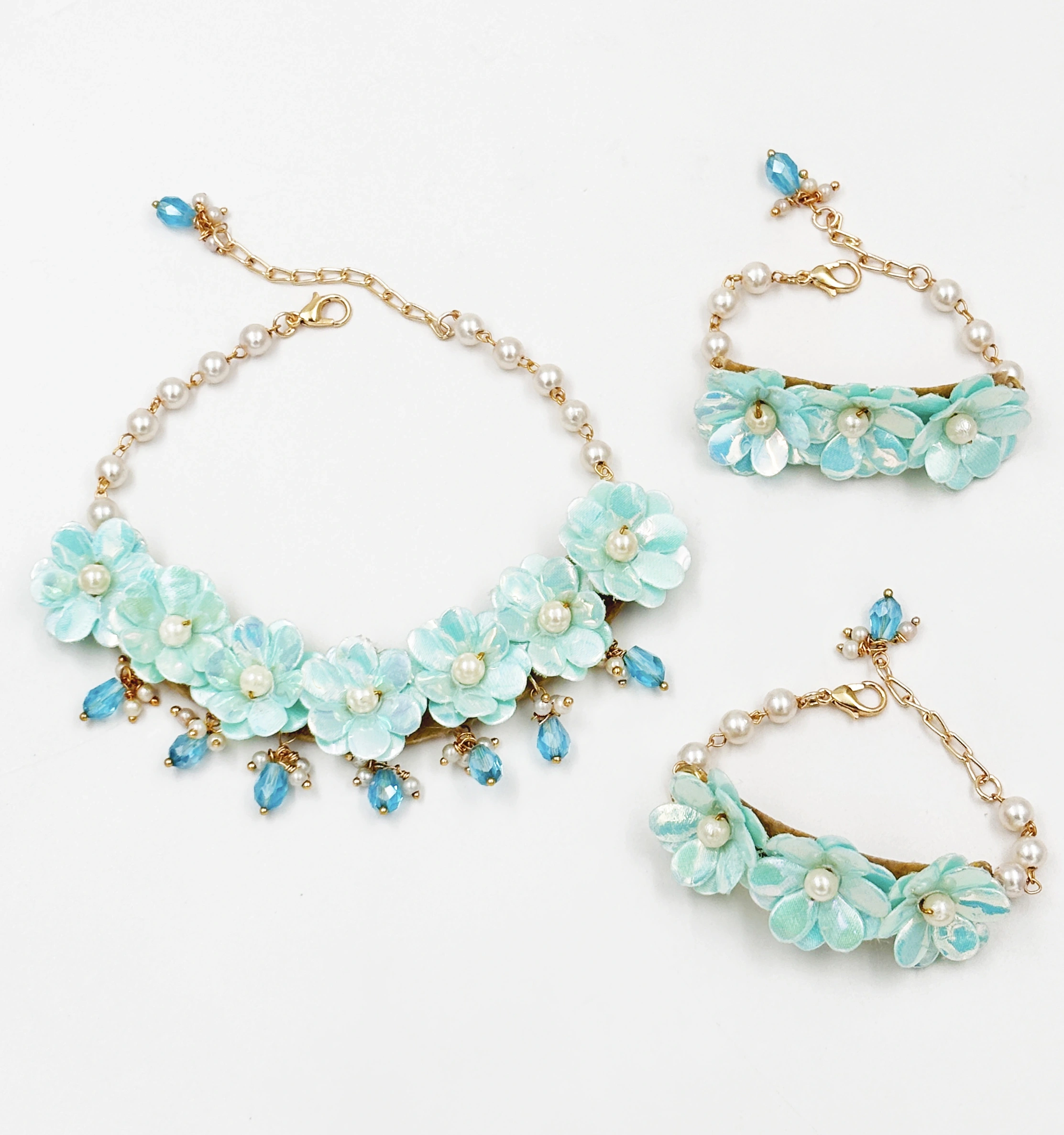 Lime By Manika Glam Floral Necklace, 2 Bracelets &amp; Maang Teeka Set- Aqua Blue-2