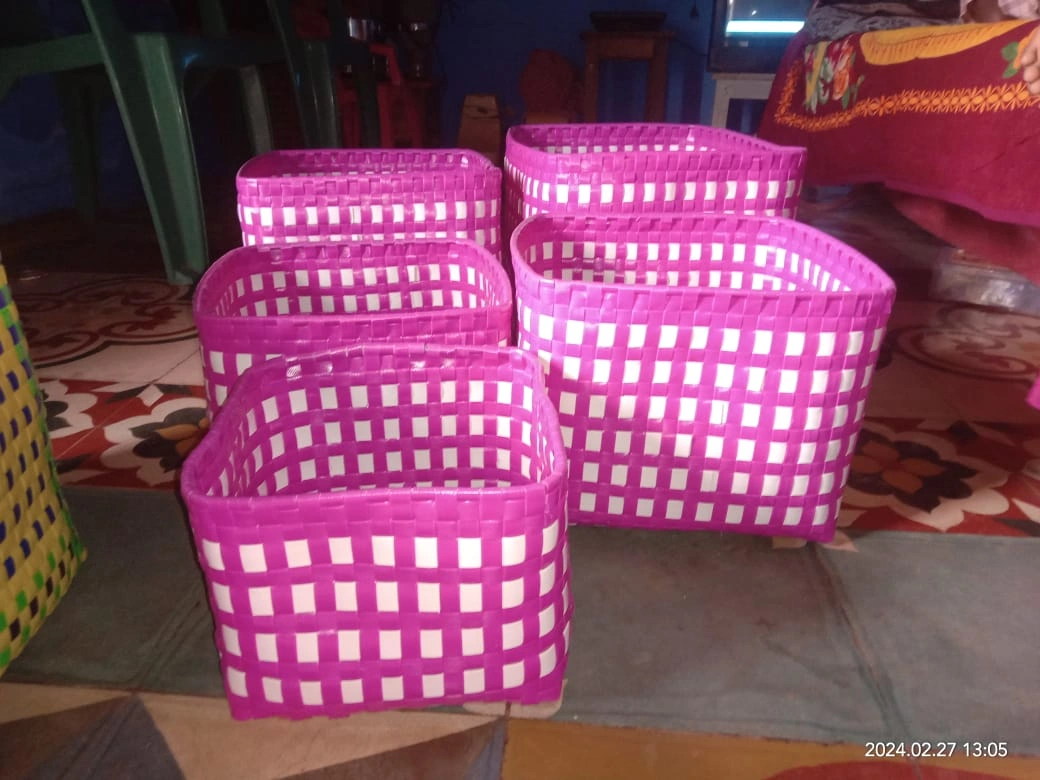 Handmade Carrying Baskets-2