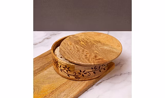 Mango Wood Roti Box, 8 x 8 x 7 Inch, Brown