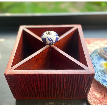 Crown Square Cutlery Stand-1
