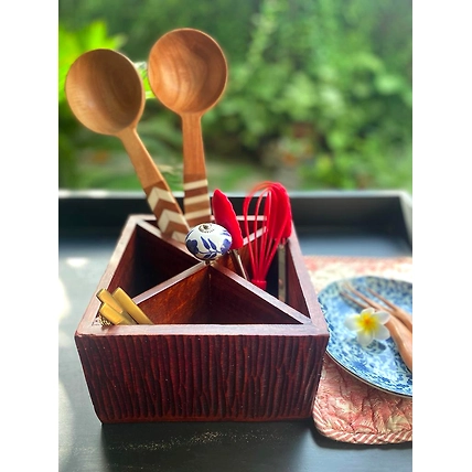 Crown Square Cutlery Stand-2