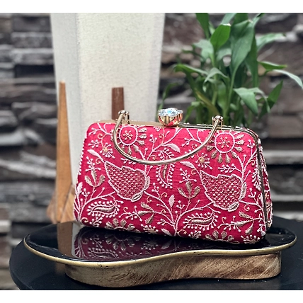 Red Clutch-1