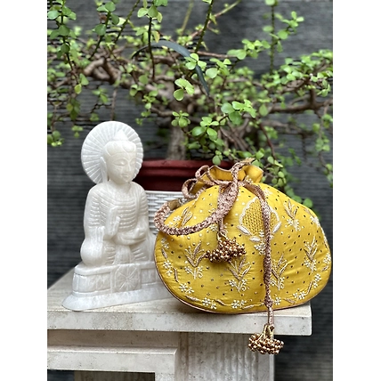 Round potli-1