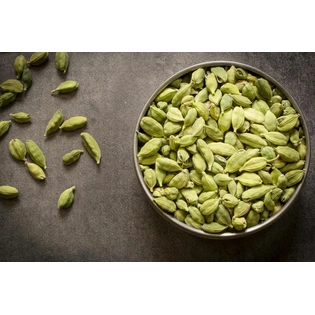 Green Cardamom or Choti Elaichi