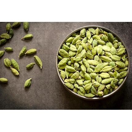 Green Cardamom or Choti Elaichi-12472274