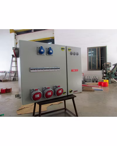 63 Amp. Plug &amp; Socket D.B.-12474747
