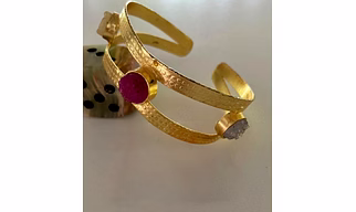 Gold Polish Bracelet Embedded With Semi-Precious Stone