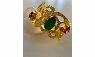Gold Polish Bracelet Embedded With Semi-Precious Stone