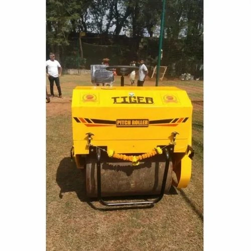 Tiger Brand 800Kgs Ride On Pitch Roller With Hydraulic Transmission-2