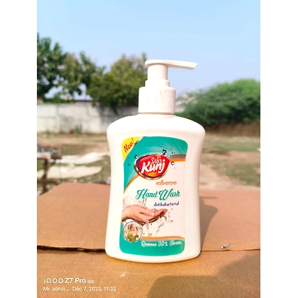 LIQUID HAND SOAP-1