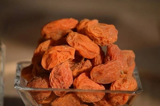 Kashmiri dried apricots-3