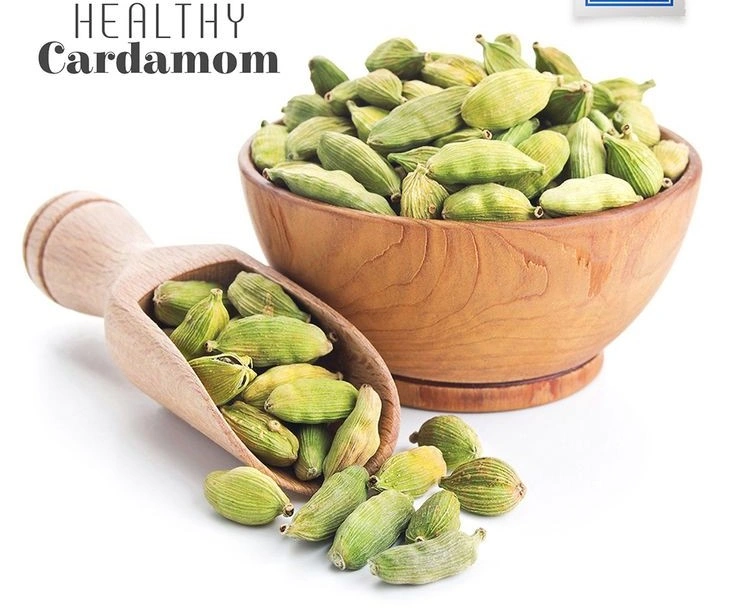 Green Cardamom 8+ mm-3