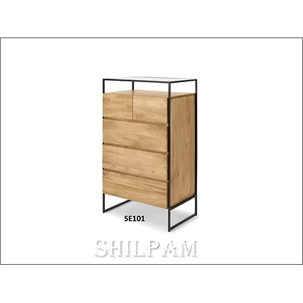 wooden luggage rack-12676619