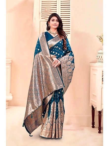 Parvati Multicolor Razia Silk Saree-25668