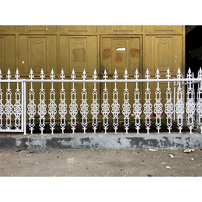 Cast Iron Fence-2