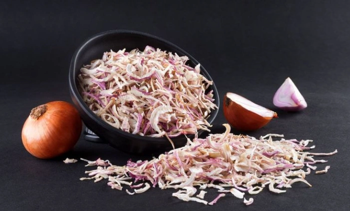 Dehydrated Pink Onion Flakes-1