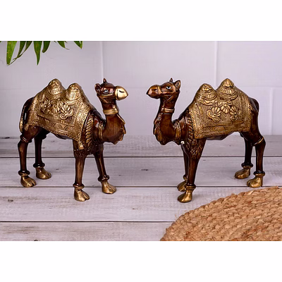 brass crafted and painted decorative camel showpiece