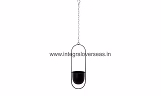 Metal hanging planter