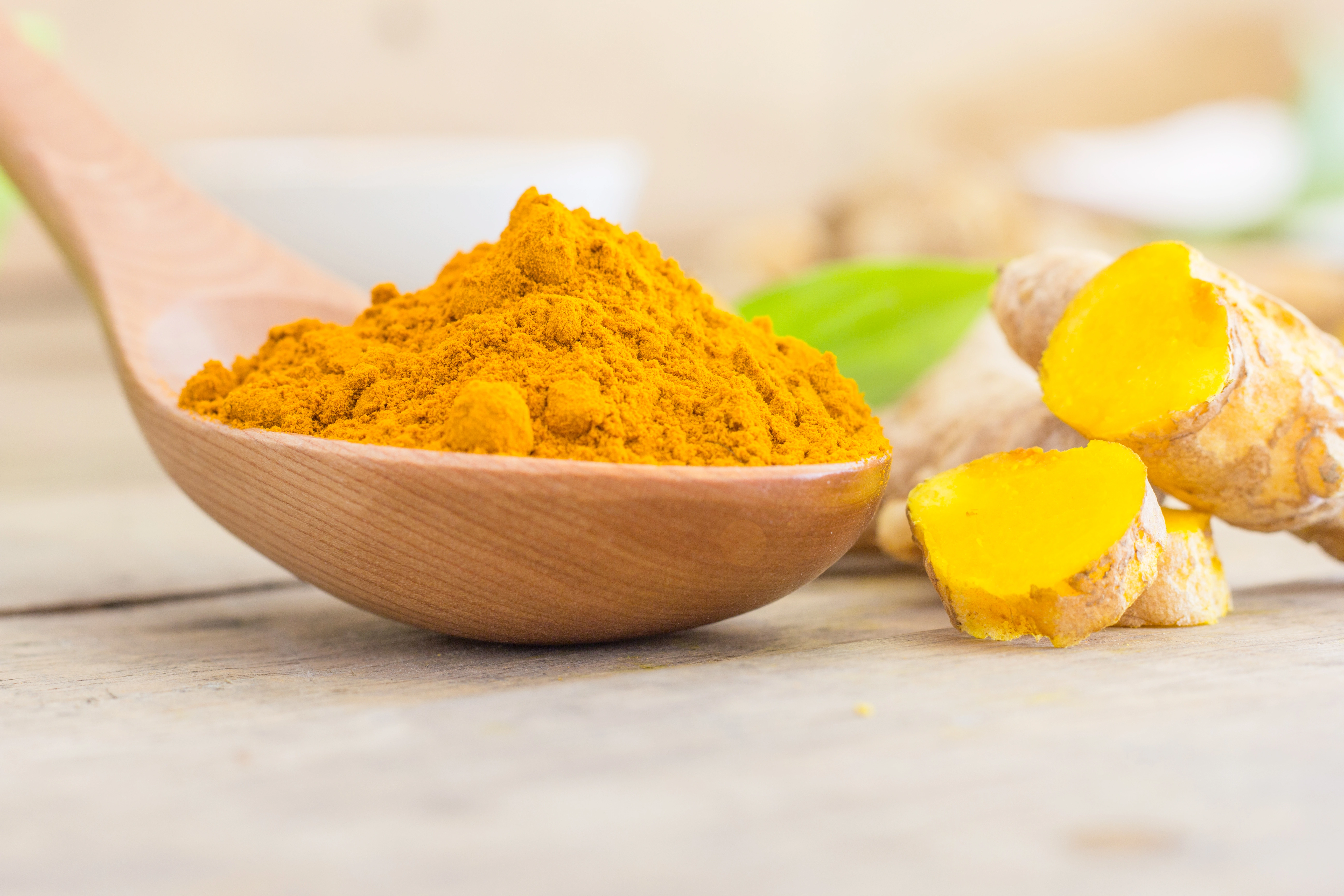 Turmeric Powder and  turmeric finger-2