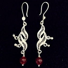 Gonasika Seahorse - Silver Filigree Earring with beads