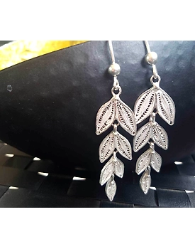 Leaves of Desire - Silver Filigree earrings