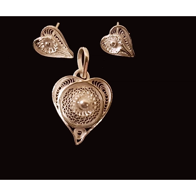Gonasika Hearts Desire - Silver Filigree Pendant earring set