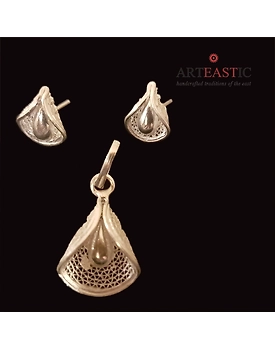 Floral Bouquet - Silver Filigree Pendant earring set