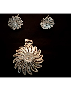 Parijat - Silver Filigree Earring pendant set