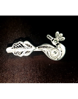 Peacock shaped Silver Filigree Brooch