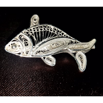 gonasika fish shaped silver filigree brooch