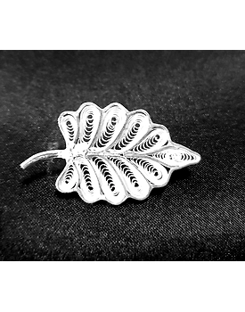 Leaf shaped Silver Filigree Brooch