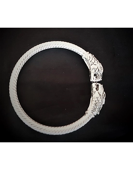 Makarmukhi - Silver Filigree Kangan