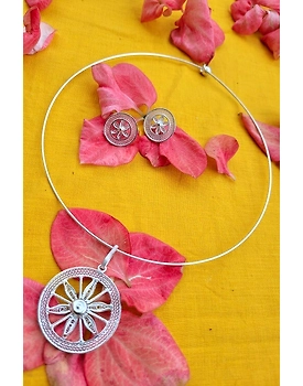 Silver Linings Chakra Hasli Silver Filigree Necklace
