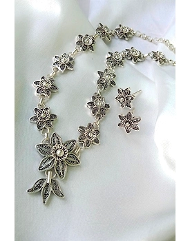 Silver Linings Periwinkle Silver Filigree Necklace Set