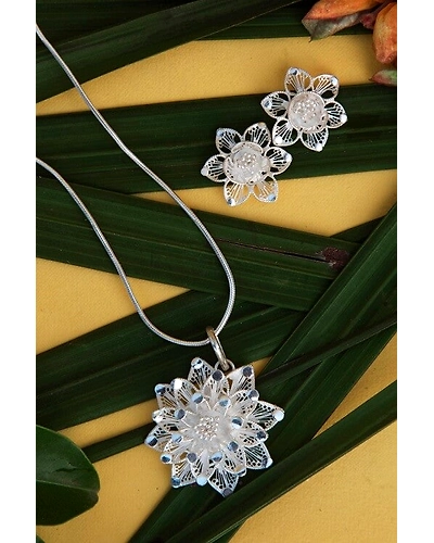 Silver Linings Floral Filigree Silver Filigree Handmade Pendant Set-12666291