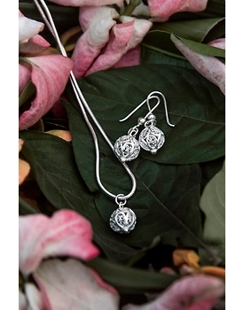Silver Linings Beads Silver Filigree Handmade Pendant Set
