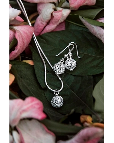 Silver Linings Beads Silver Filigree Handmade Pendant Set-12666415