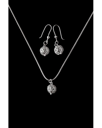 Silver Linings Beads Silver Filigree Handmade Pendant Set-2
