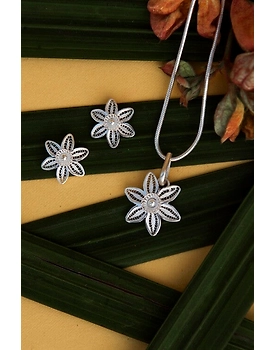 Silver Linings Lily Silver Filigree Handmade Pendant Set