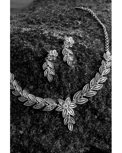 Silver Linings Classy Silver Filigree Handmade Necklace Set-12666497