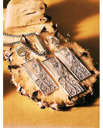 Morni Earrings and Pendant Set-1