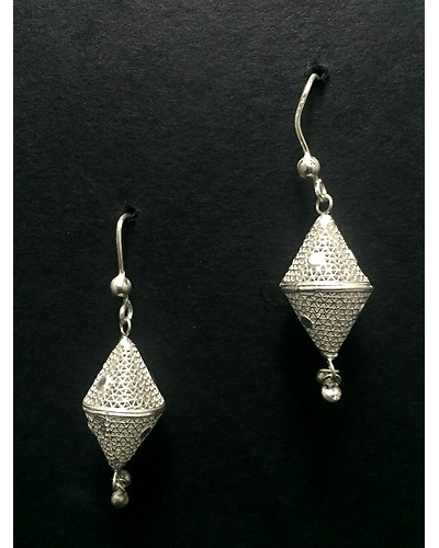 Swaying and Graceful-4