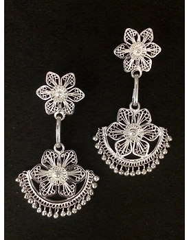 Traditional Dangles